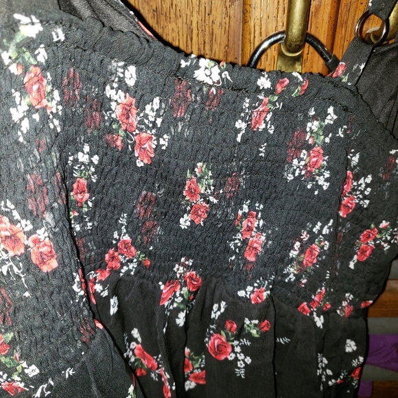 Torrid rose tank top size 00 - Picture 3 of 4